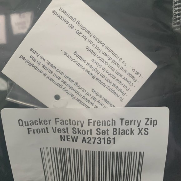 NWT QUACKER FACTORY TERRY ZIP VEST & SKORT SET XS - Picture 14 of 14